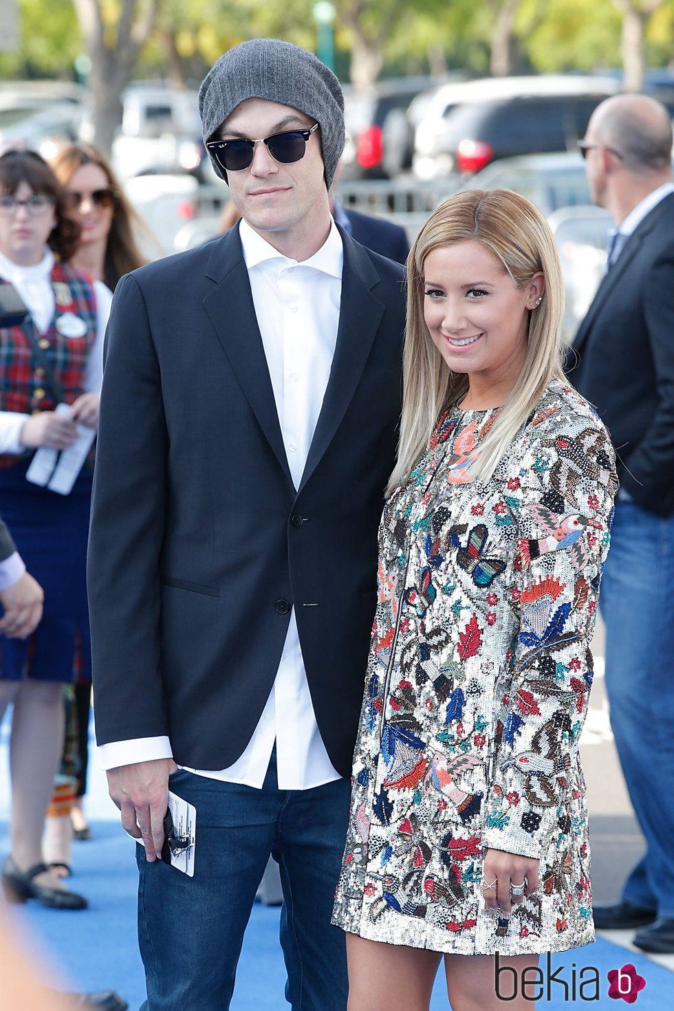 Ashley Tisdale y Christopher French en el estreno de Tomorrowland' en Anaheim