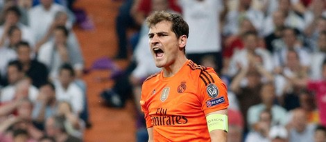 Iker Casillas en el partido de semifinal de la Champions en el Santiago Bernabéu