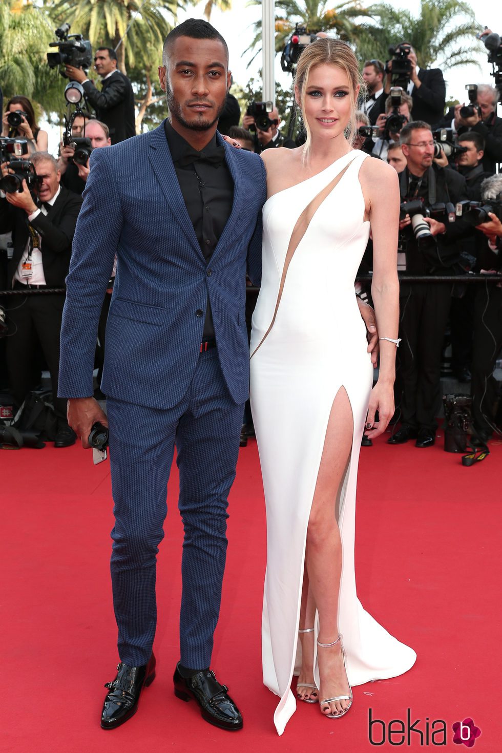 Doutzen Kroes y Sunnery James en la ceremonia de inauguración del Festival de Cannes 2015