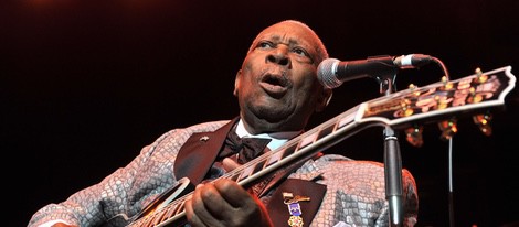 B. B. King durante uno de sus conciertos en Londres