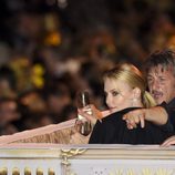 Charlize Theron y Sean Penn en la gala Life Ball 2015