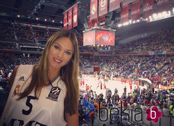 Helen Lindes en el Palacio de los Deportes para animar al Real Madrid en la final de la Euroliga 2015