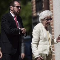 Jesús Ortiz, Menchu Álvarez del Valle y Paloma Rocasolano en la Primera Comunión de la Princesa Leonor