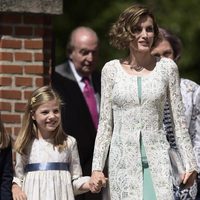 La Reina Letizia y la Infanta Sofía en la Primera Comunión de la Princesa Leonor