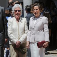 Menchu Álvarez del Valle y Paloma Rocasolano en la Primera Comunión de la Princesa Leonor