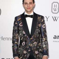 Xavier Dolan en la gala amfAR del Festival de Cannes 2015