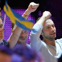 Måns Zelmerlöw durante las votaciones del Festival de Eurovisión 2015