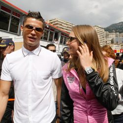 Cara Delevingne y Cristiano Ronaldo en el GP de Mónaco 2015