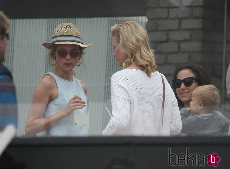 Diane Kruger y January Jones en la fiesta del Memorial Day 2015 de Joel Silver