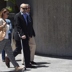 Antonio Resines en la capilla ardiente de Vicente Aranda