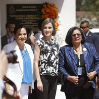 La Reina Letizia visitando el Consultorio Jurídico de la Universidad Nacional Autónoma de Honduras