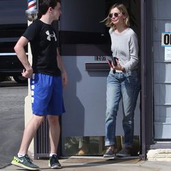 Calista Flockhart haciendo recados con su hijo Liam en Santa Mónica