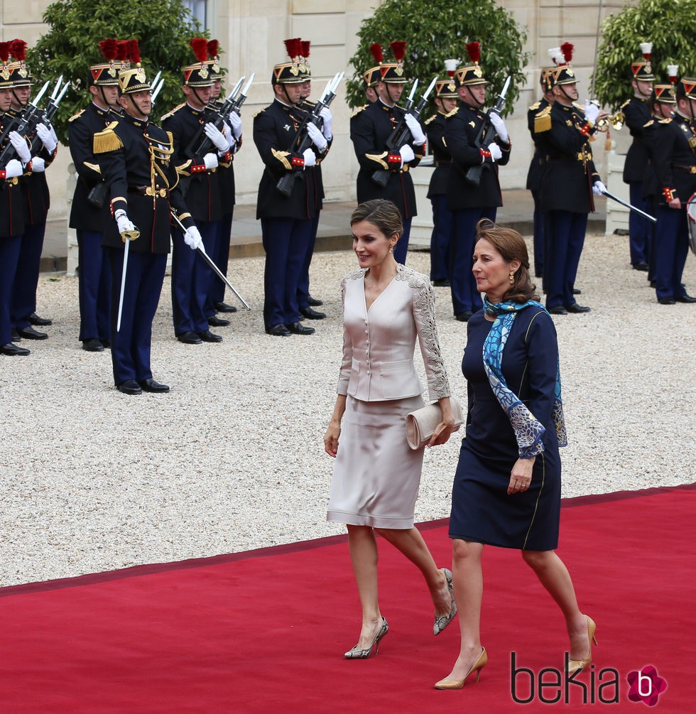 La Reina Letizia y Ségolène Royal en el Palacio del Elíseo de París