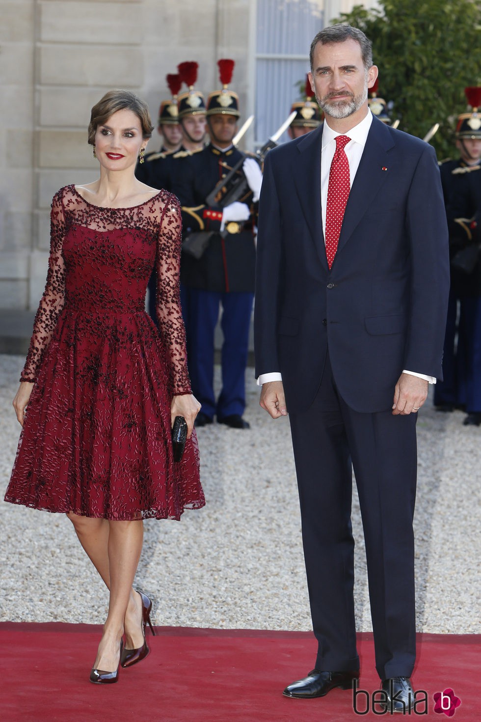 Los Reyes Felipe y Letizia en la cena de gala en su honor en El Elíseo