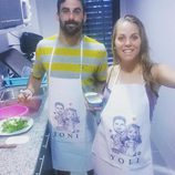 Yoli y Jonathan de 'GH 15' preparan la cena en la cocina de su nueva casa