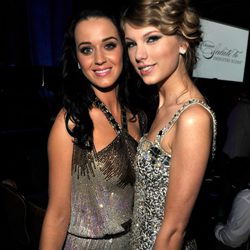 Katy Perry y Taylor Swift en los Grammy 2010