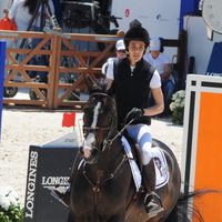 Carlota Casiraghi a lomos de su caballo en Saint-Tropez