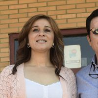 José Ortega Cano con Ana María Aldón a su salida de la cárcel de Zuera