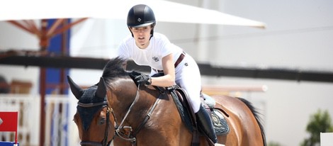 Marta Ortega compitiendo en el Athina Onassis Horse Show 2015