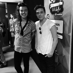 Harry Styles y Brooklyn Beckham en el Capital FM Summertime Ball