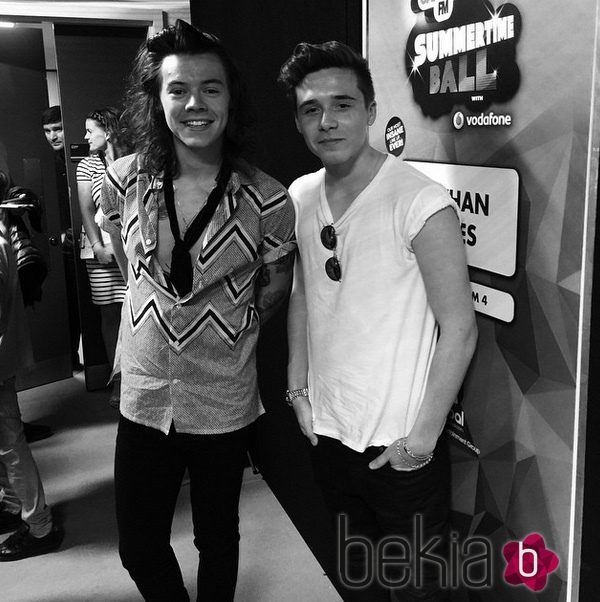 Harry Styles y Brooklyn Beckham en el Capital FM Summertime Ball