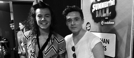 Harry Styles y Brooklyn Beckham en el Capital FM Summertime Ball