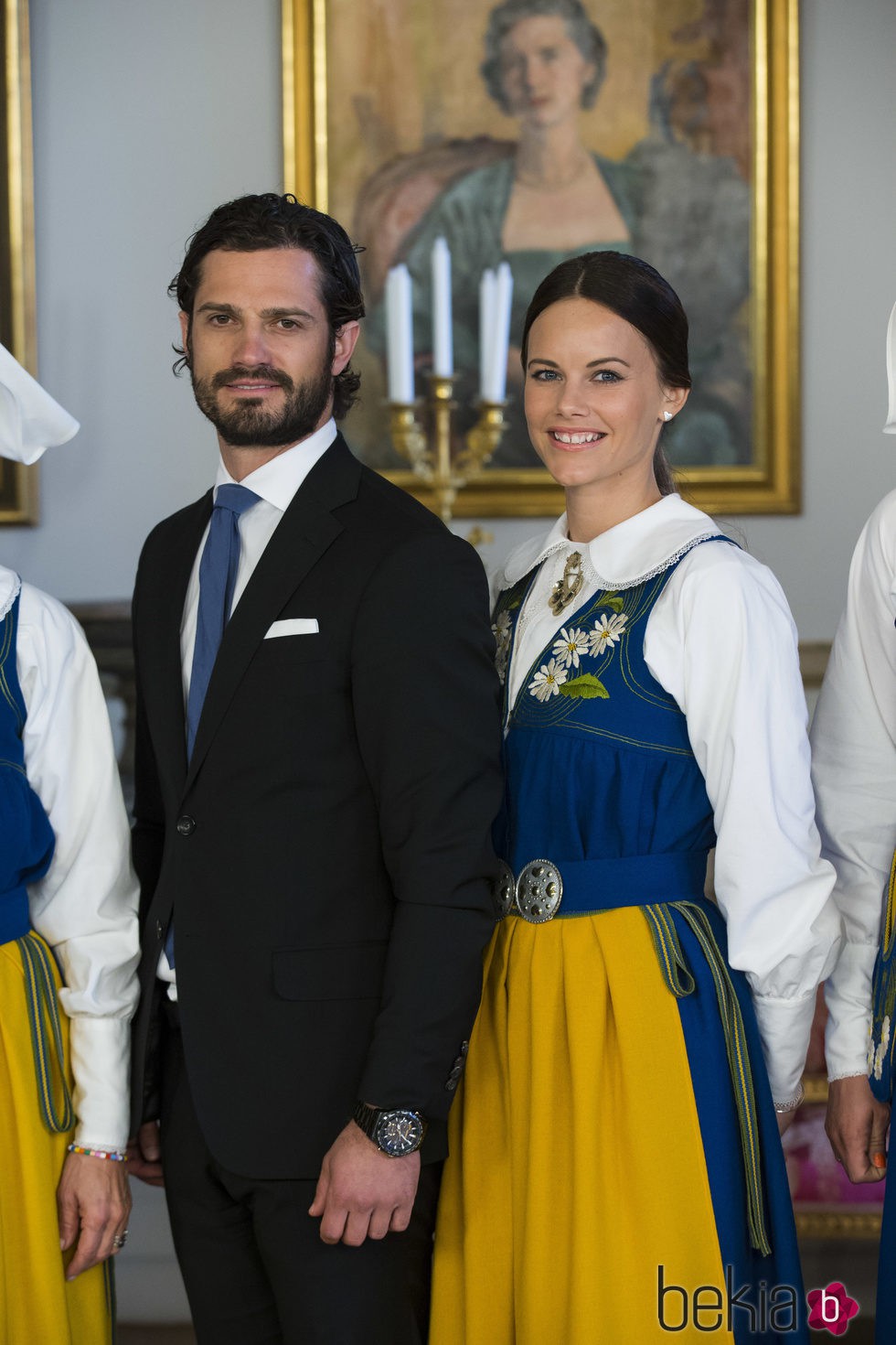 Carlos Felipe de Suecia y Sofia Hellqvist en el Día Nacional de Suecia 2015