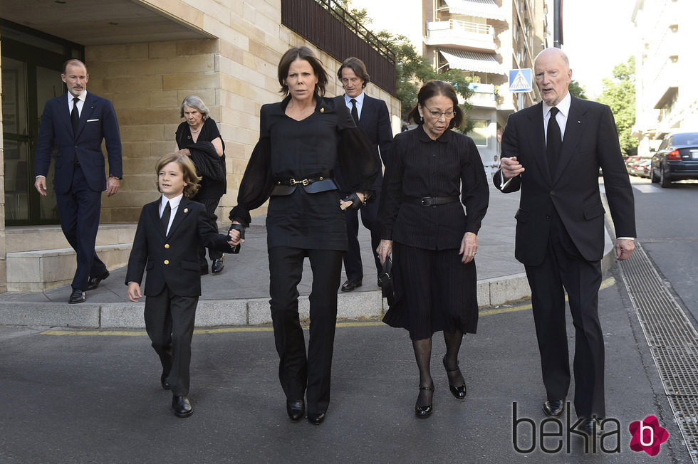 Los Reyes de Bulgaria con Kalina de Bulgaria y su hijo en el funeral de Kardam de Bulgaria