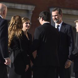 Los Reyes Felipe y Letizia con Miriam Ungría y Boris y Beltrán de Bulgaria en el funeral de Kardam de Bulgaria