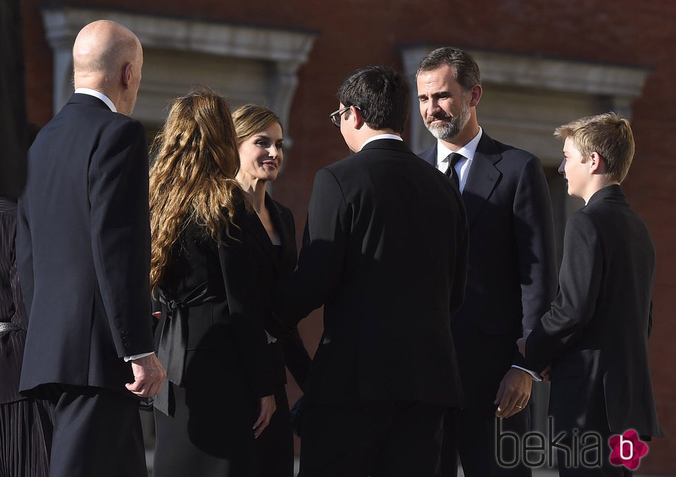 Los Reyes Felipe y Letizia con Miriam Ungría y Boris y Beltrán de Bulgaria en el funeral de Kardam de Bulgaria