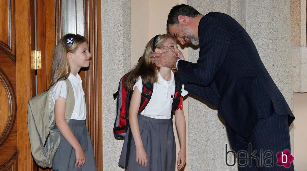 La complicidad del Rey Felipe VI con sus hijas