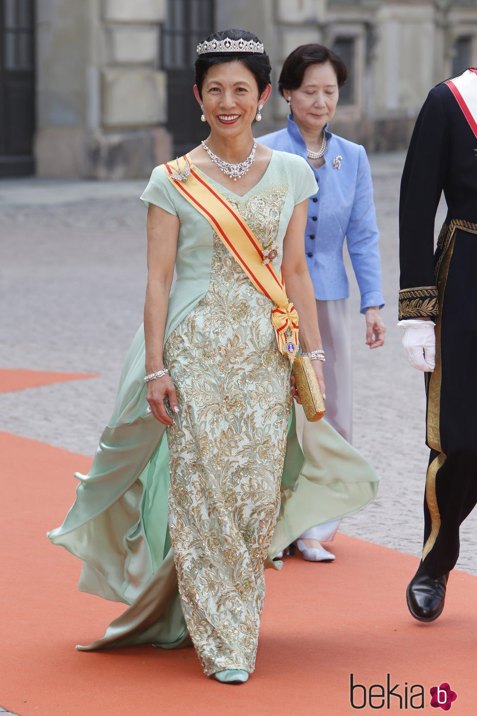 Hisako Takamado de Japón en la boda de Carlos Felipe de Suecia y Sofia Hellqvist