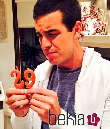 Mario Casas celebra con resignación su 29 cumpleaños