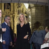 Carmen Lomana en el funeral de su madre