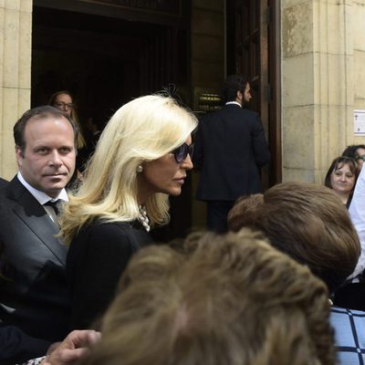 Funeral de la madre de Carmen Lomana