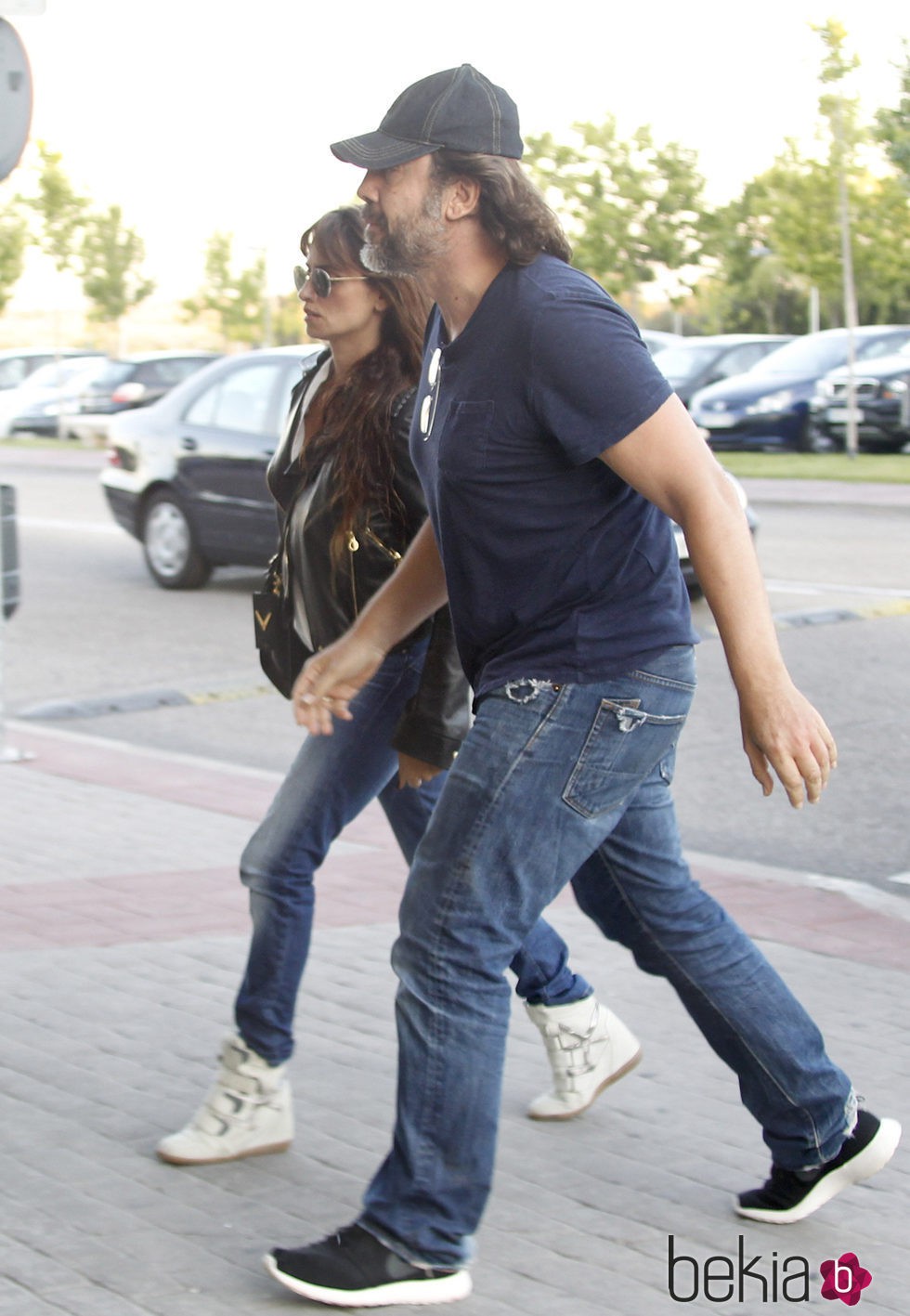 Javier Bardem y Penélope Cruz en el tanatorio de Eduardo Cruz