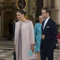 Victoria y Daniel de Suecia en el Te Deum por el nacimiento de Nicolás de Suecia