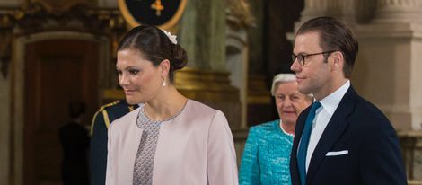 Victoria y Daniel de Suecia en el Te Deum por el nacimiento de Nicolás de Suecia