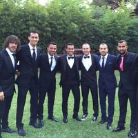 Pedro Rodríguez en su boda con Carles Puyol, Sergio Busquets, Xavi, Iniesta, Jordi Alba y Marc Bartra