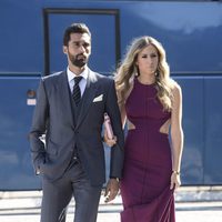 Álvaro Arbeloa y su mujer Carlota Ruiz en la boda de José Callejón y Marta Ponsati