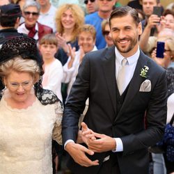 Fernando Llorente, con su madre antes de contraer matrimonio