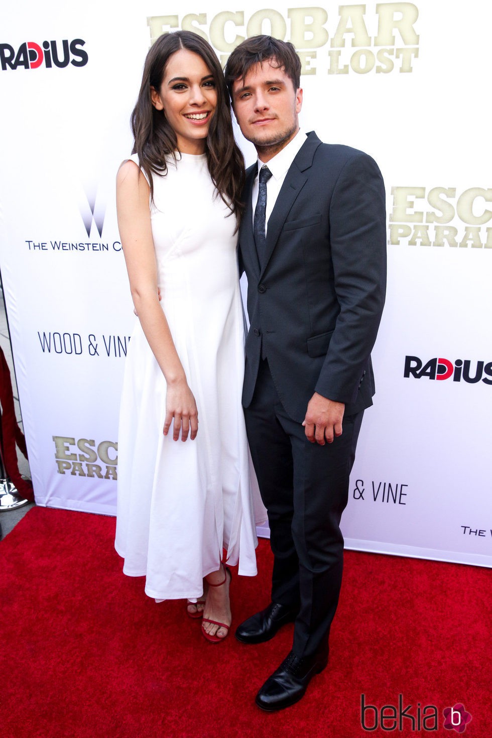 Claudia Traisac y Josh Hutcherson en la premiere de 'Escobar: Paraíso Perdido' en Los Angeles