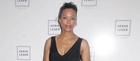 Aisha Tyler en el backstage de Hervé Léger