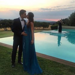 Marc Bartra y Melissa Jiménez en la boda de Thiago Alcántara y Júlia Vigas