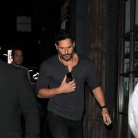 Joe Manganiello disfruta de la noche londinense junto al elenco de 'Magic Mike XXL'