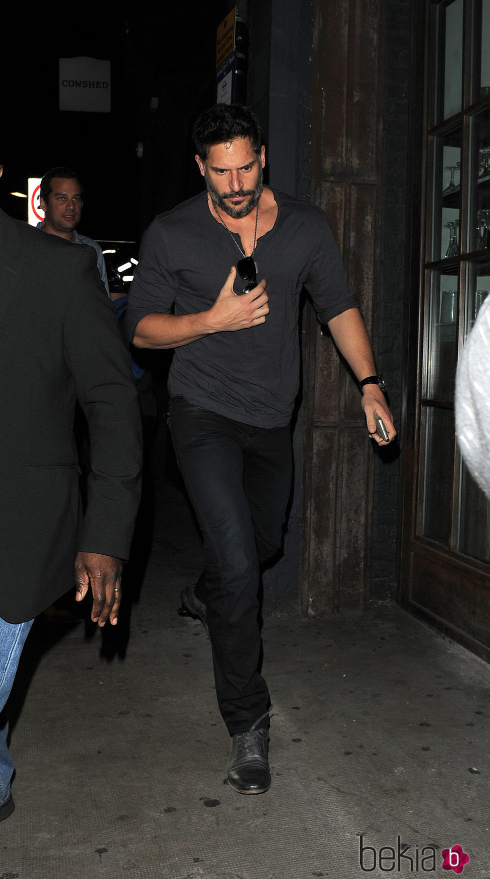 Joe Manganiello disfruta de la noche londinense junto al elenco de 'Magic Mike XXL'