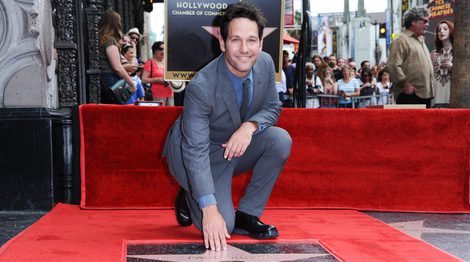 Paul Rudd estrena su estrella en el Paseo de la Fama de Hollywood