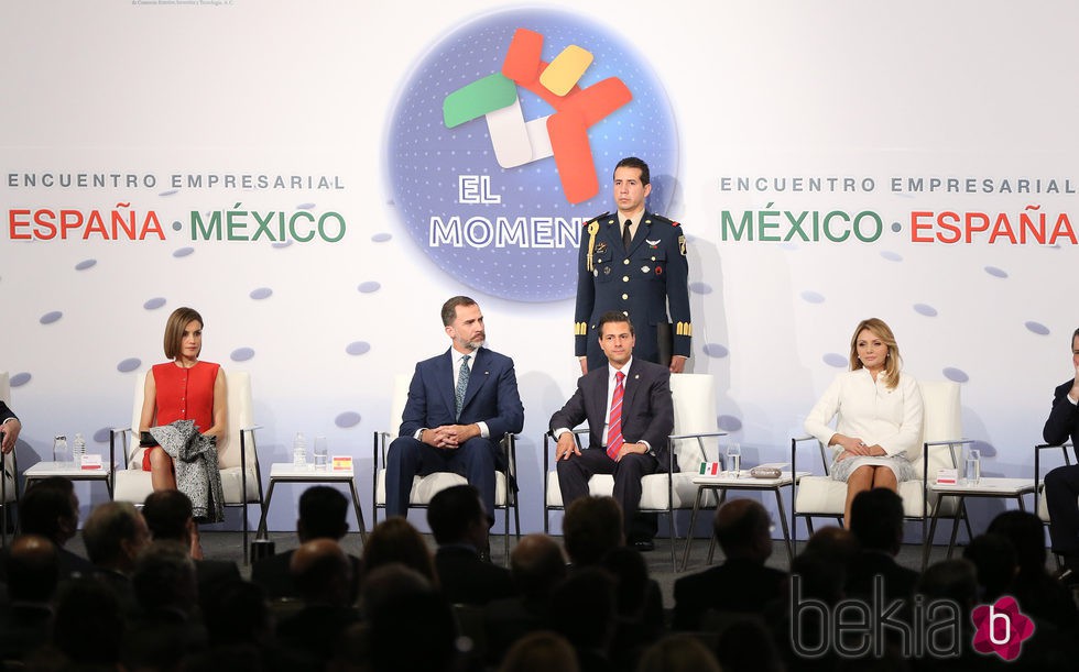 Los Reyes Felipe y Letizia con Enrique Peña Nieto y Angélica Rivera en el Foro Empresarial España-México