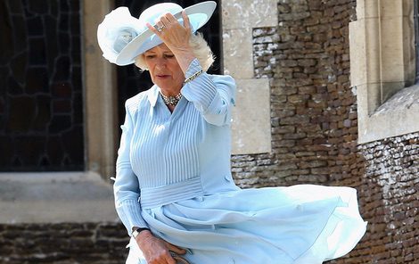 Camilla Parker, Duquesa de Cornualles, en el bautizo de la Princesa Charlotte de Cambridge