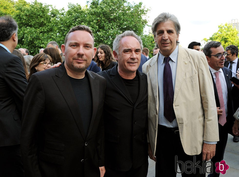 Albert Adrià, Ferran Adrià y Juli Soler en la inauguración de El Bulli